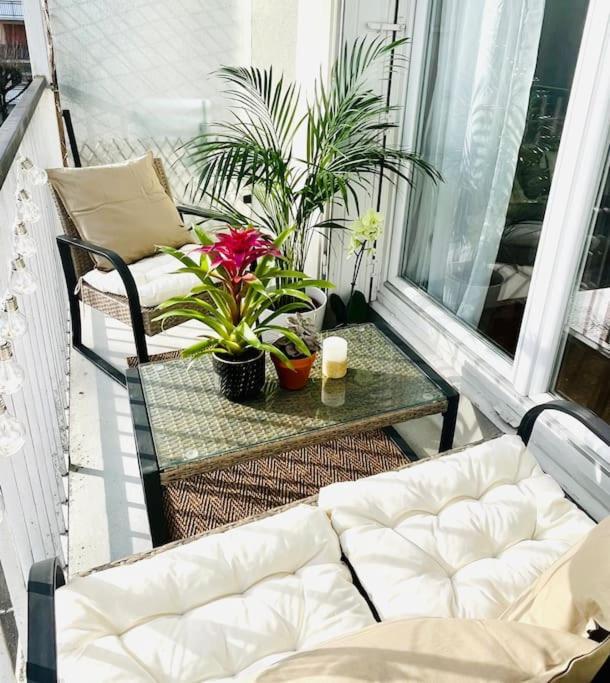 Proche Chateau De Avec Balcon Vu Sur Foret Et Parking Gratuit Pour 5 Personnes Maximum * Versailles